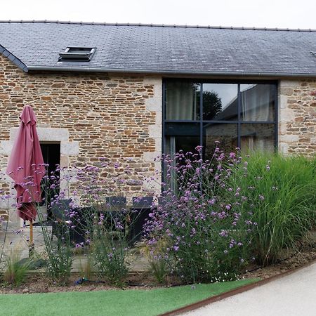 Les Gites Du Haut Pin Calorguen Exterior photo