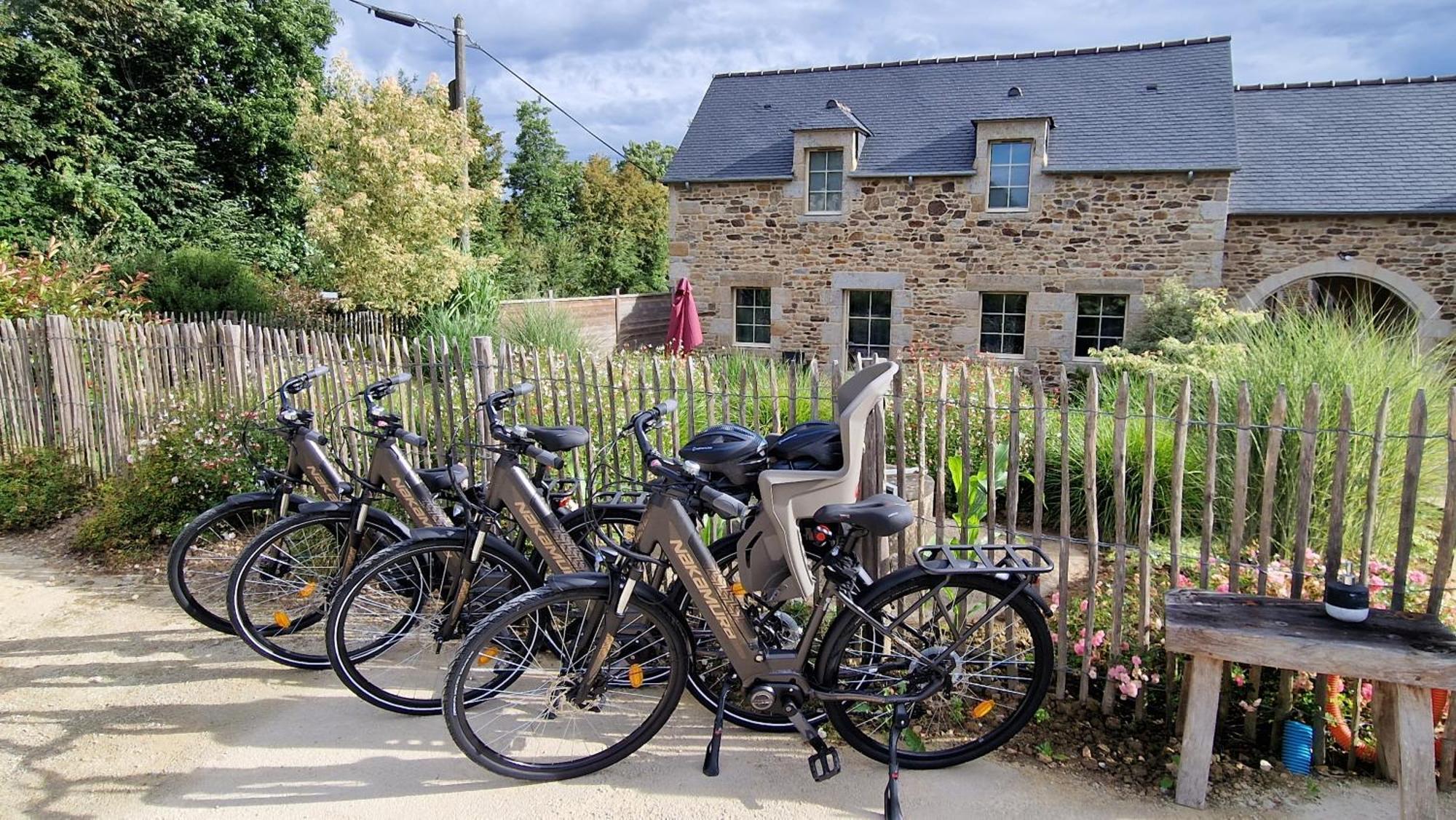 Les Gites Du Haut Pin Calorguen Exterior photo