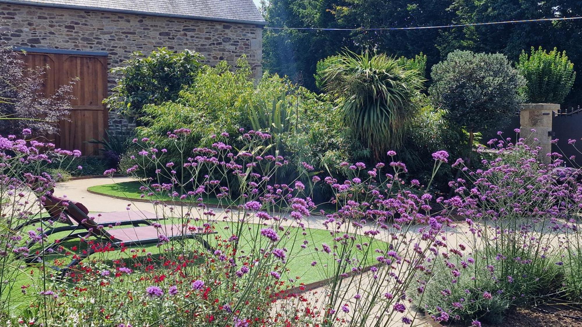 Les Gites Du Haut Pin Calorguen Exterior photo