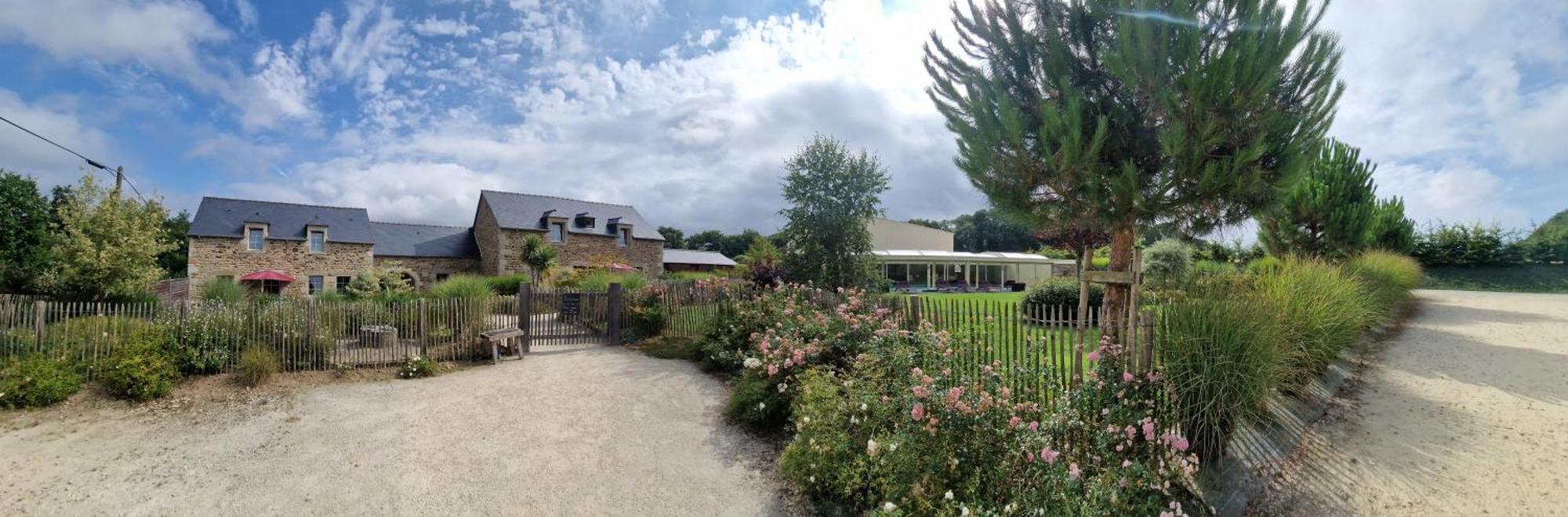 Les Gites Du Haut Pin Calorguen Exterior photo