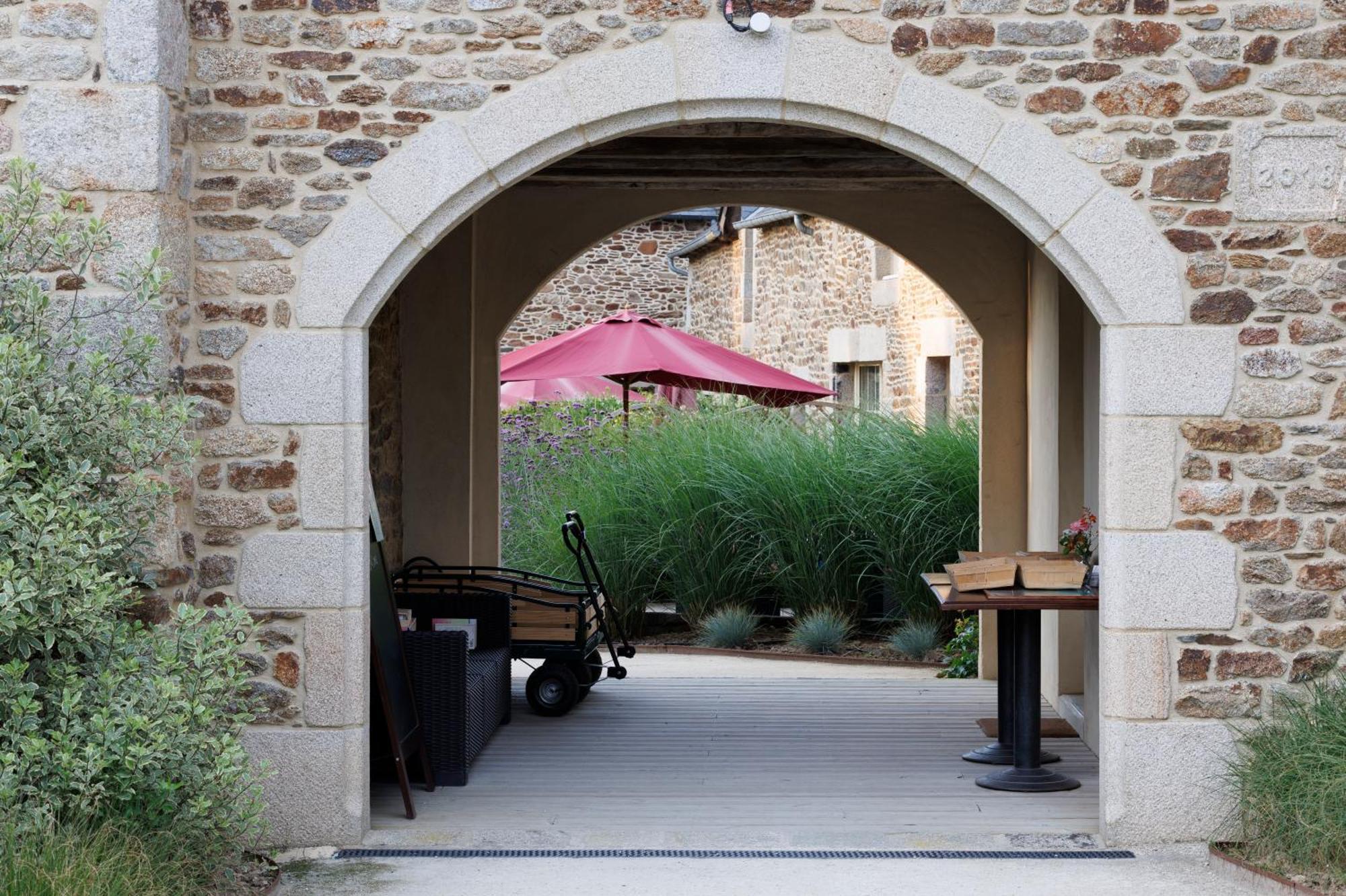 Les Gites Du Haut Pin Calorguen Exterior photo